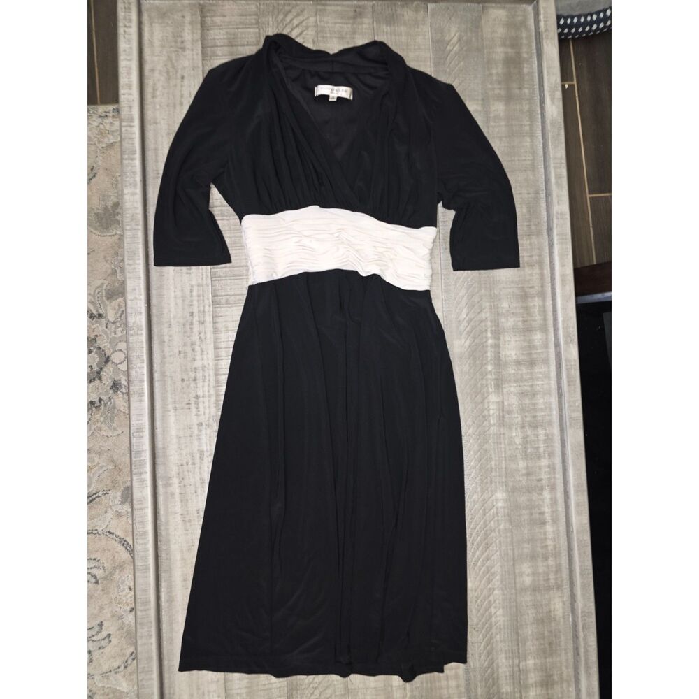 Evan Picone Black/White VNeck Dress size 4